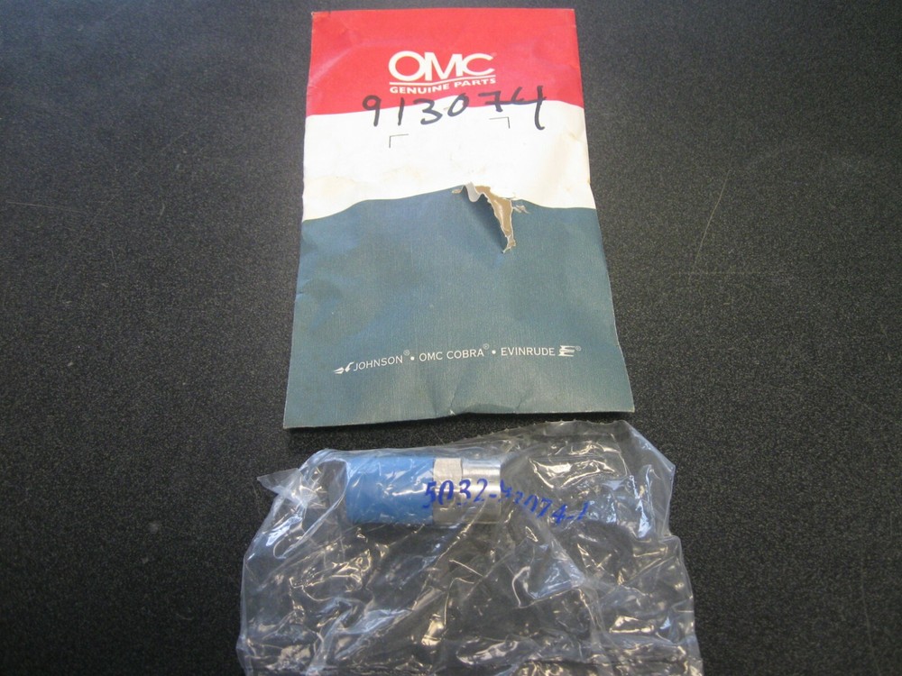 Johnson Evinrude OMC 0913074 Adapter JO90