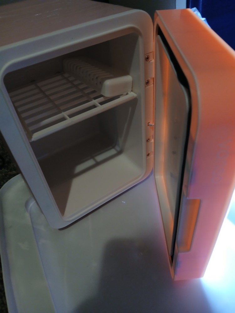 Portable Mini Refrigerator Single Door USB Freezer/Warmer