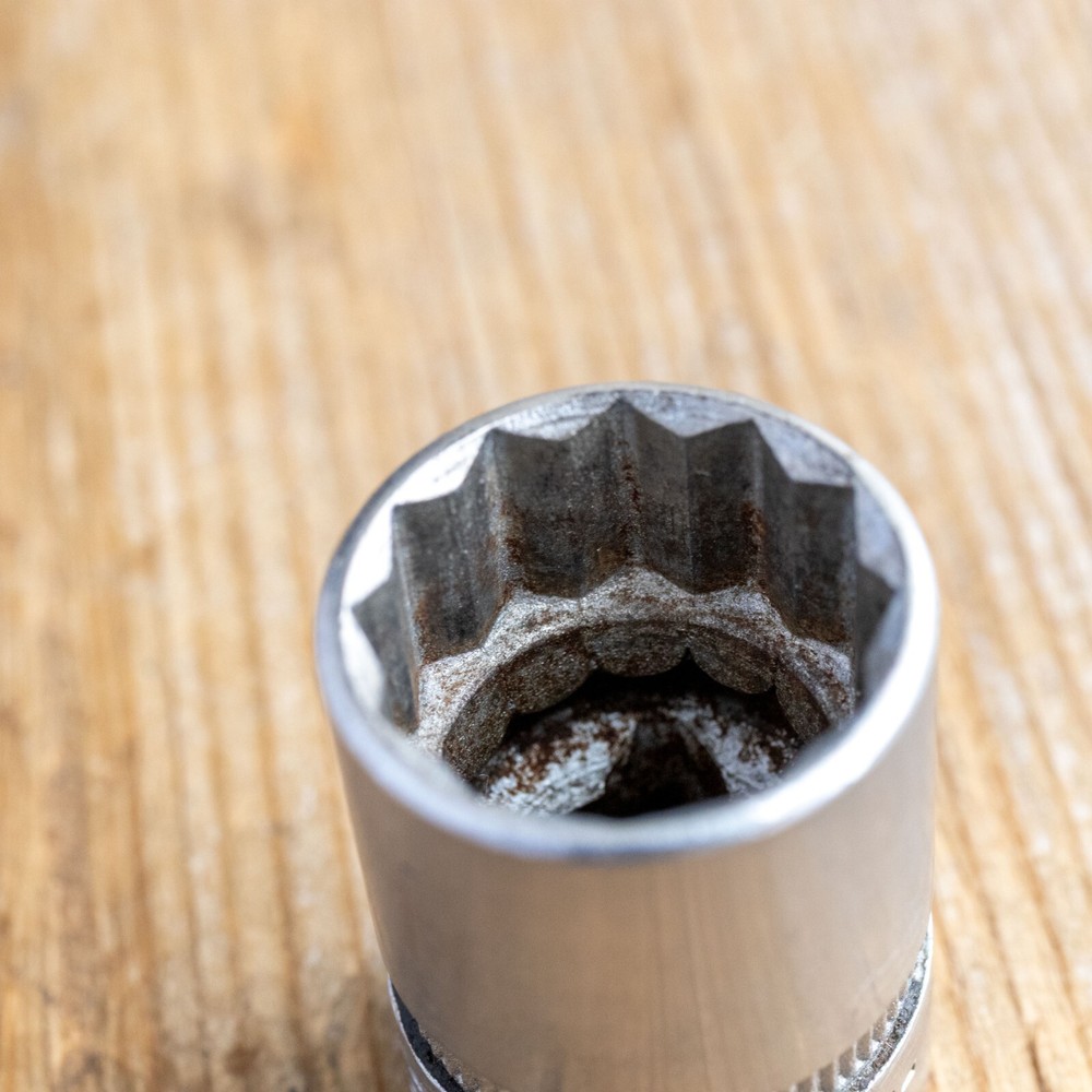 Indestro Super 2720 5/8 Socket. 3/8" Dr. USA