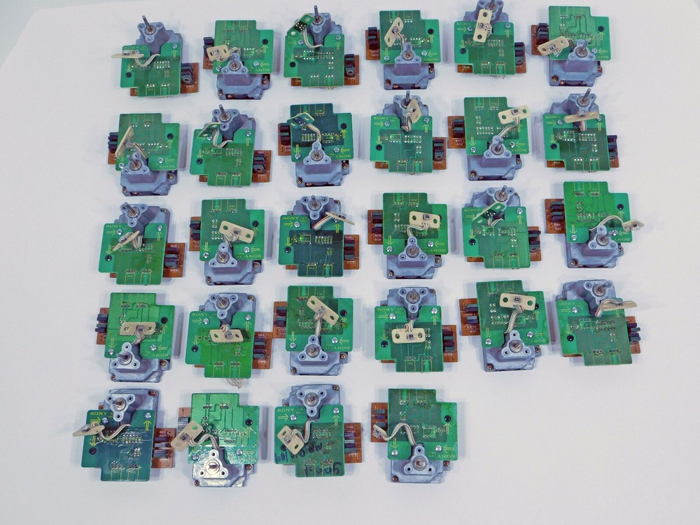 Sony 10W DC Motor GHF-2600A with SNO-2 Board Pulled from Working CD Equipment