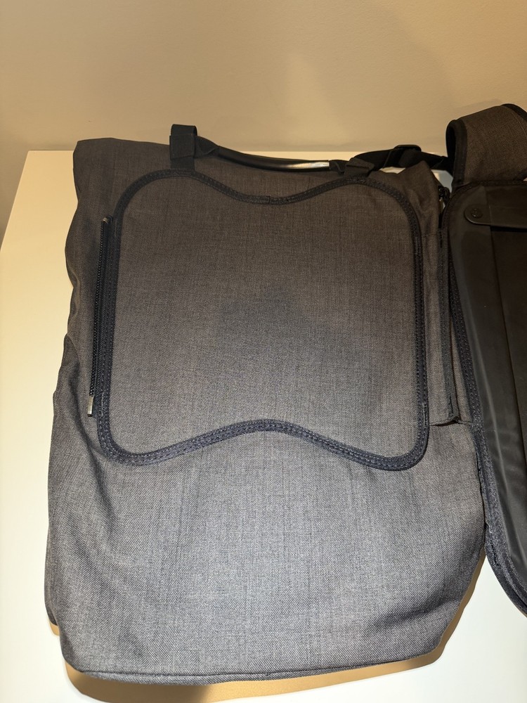 NWOT Authentic Boosted Board Backpack Daypack - Skateboard Carry Bag