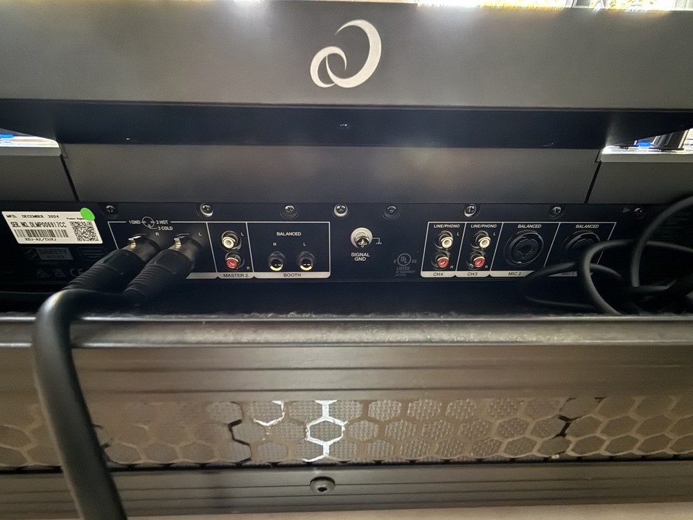 AlphaTheta XDJ-AZ DJ DECK. (WITH FLIGHT CASE)