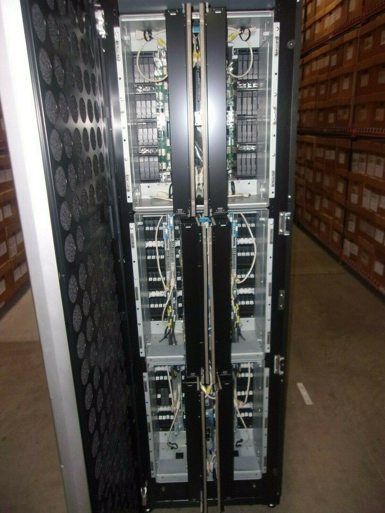 HP XP P9500 (eXtended Platform) STORAGE WORKS DATA STORAGE DISK ARRAY