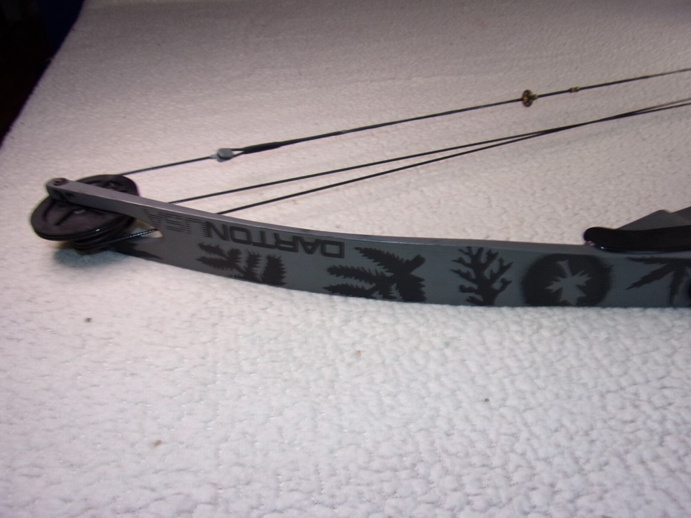 Vintage Darton 30MX Compound Bow
