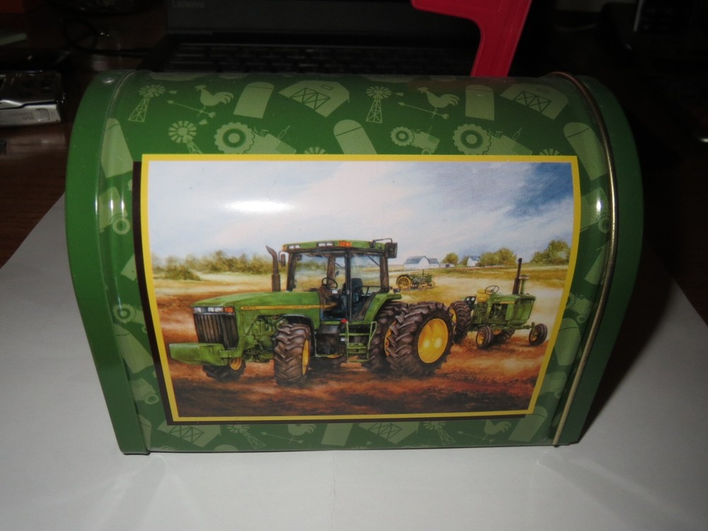 John Deere Mini Collectible Mail Box (H)