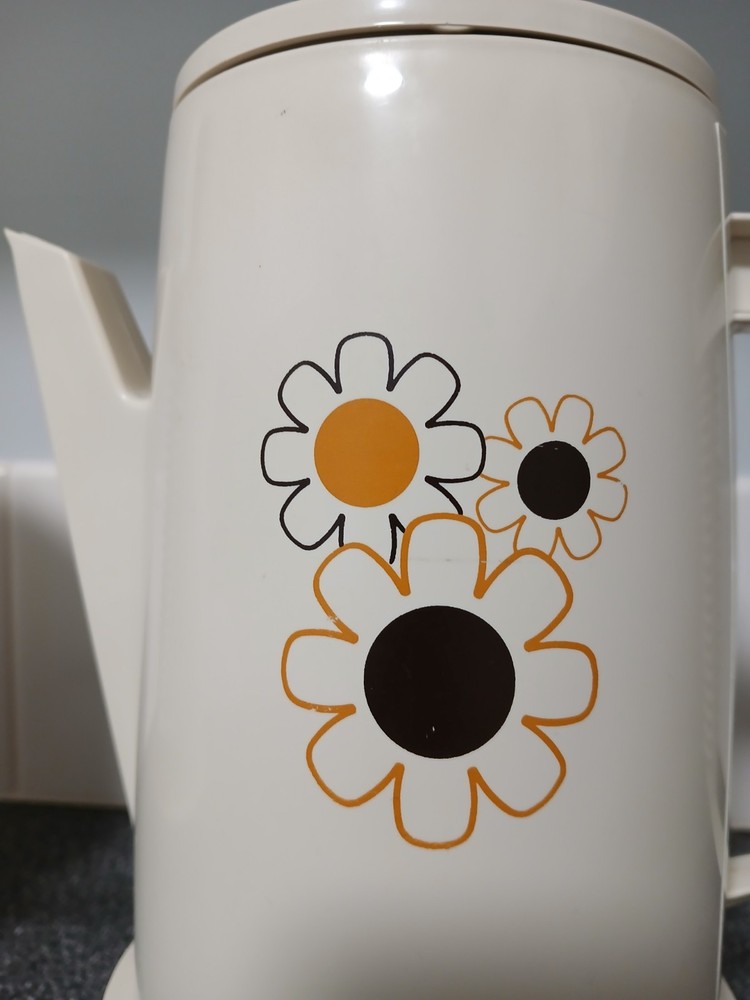 2 Matching Regal Poly Perk 4-8 Cup Automatic Percolator Complete & Working