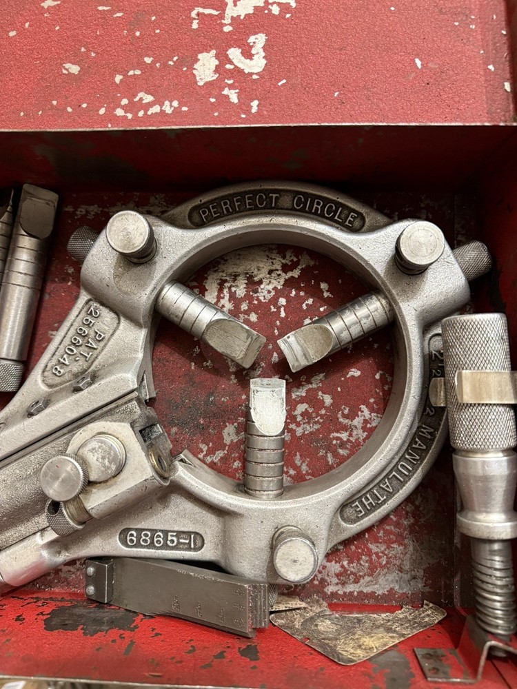 Manulathe Perfect Circle Piston Regroover with Original Case