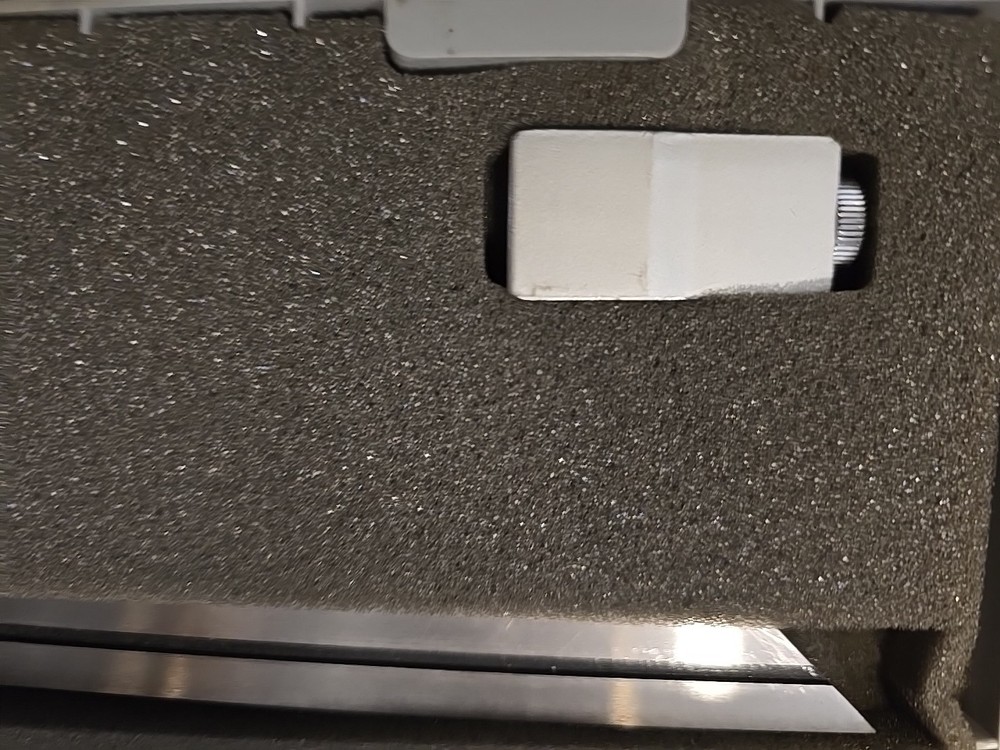 Mitutoyo Universal Bevel Protractor Model 6" Blade w/ case