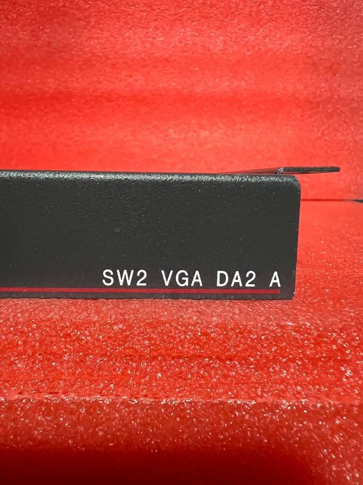 Extron Switch Active SW2 VGA DA2 A  Switcher