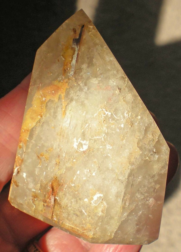 Lithium Quartz Polished Crystal xt275