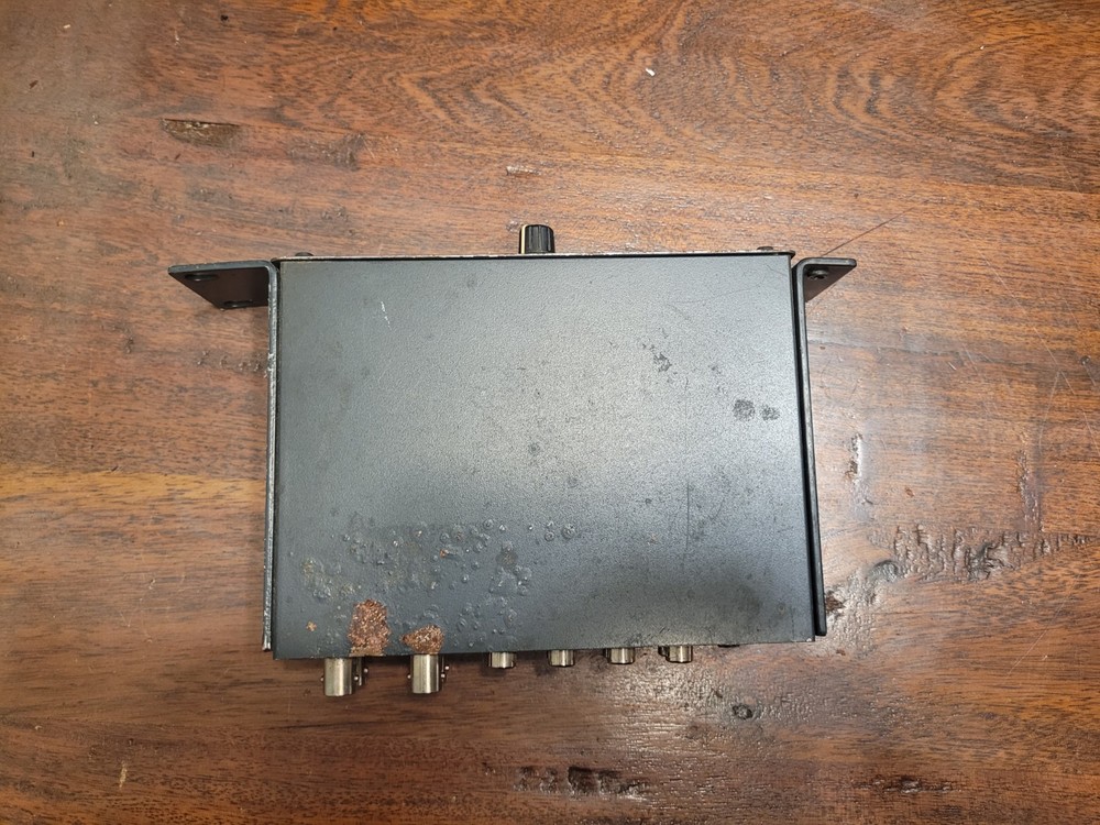 Kramer 1:3 Audio/Video DA VM-30AVB