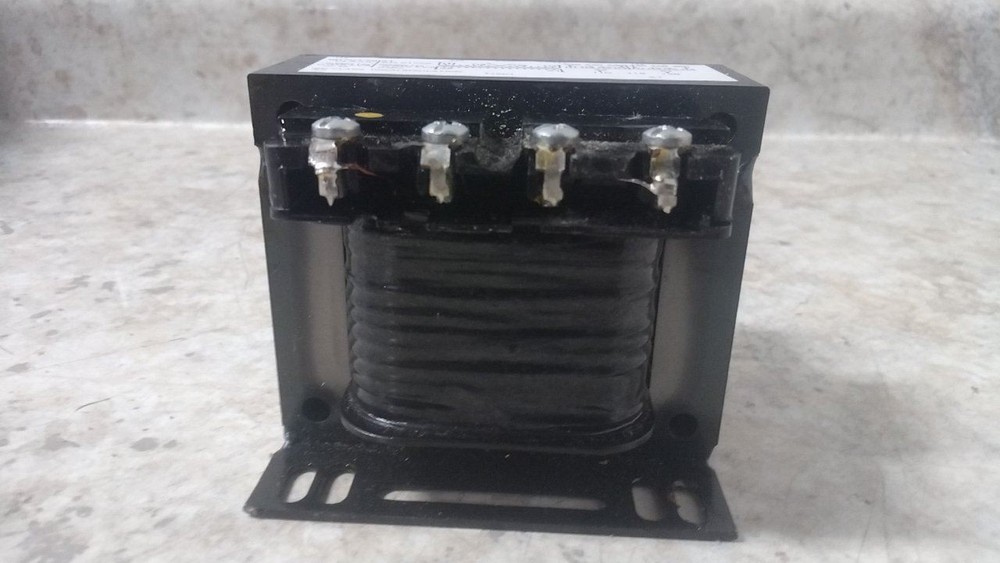 Square D 9070T75D14 208VAC Input 24VAC Output 75VA Control Transformer