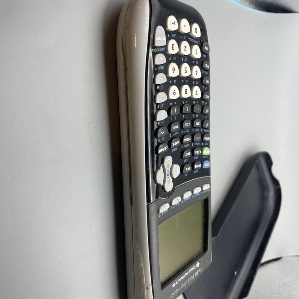 TI-84 Plus Silver Edition Graphing Calculator. Tested & Works