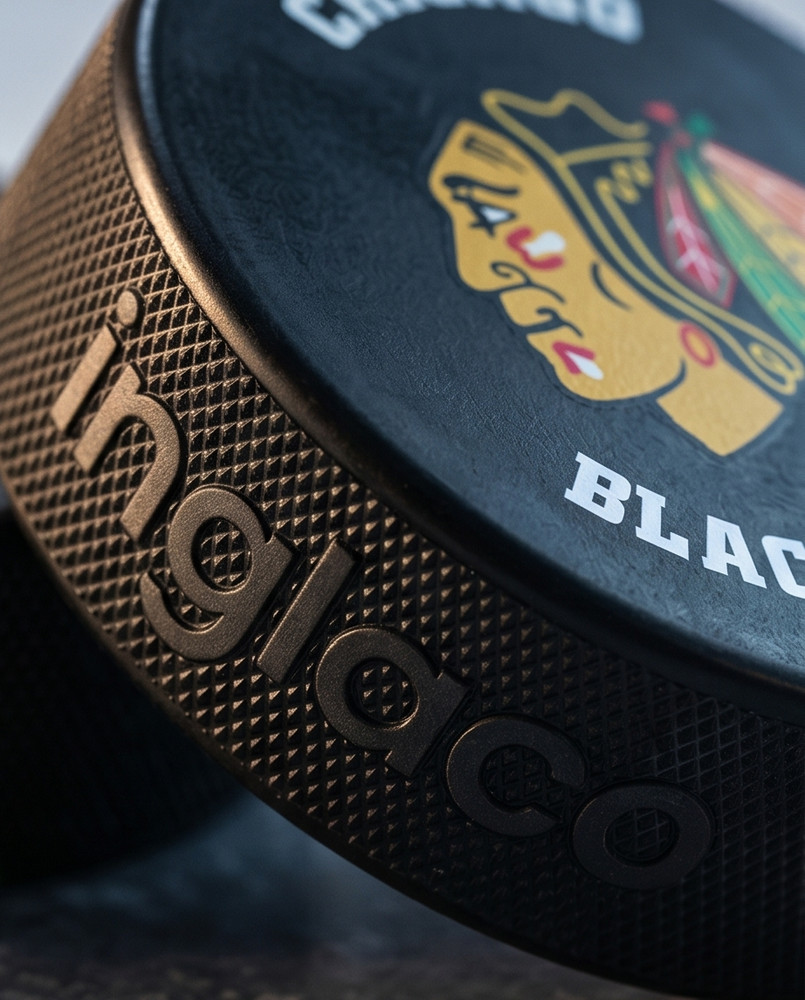 Inglasco Souvenir Puck - Chicago Blackhawks