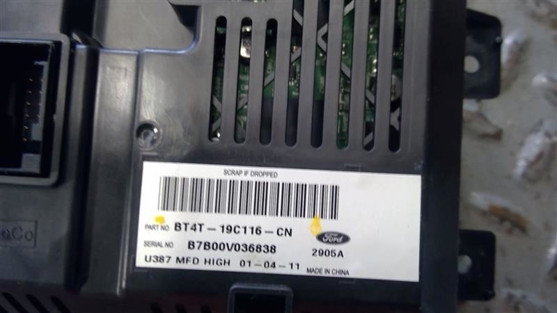 Info-GPS-TV Screen Front Center Dash Mounted 4.2" Screen Fits 11 EDGE 882865