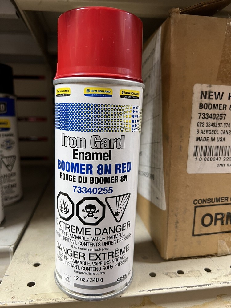 Boomer 8N Red Spray Paint