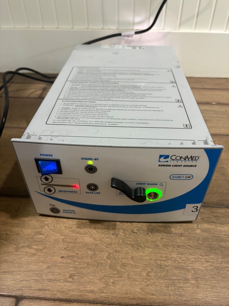 Conmed Linvatec LS7500 Xenon Light Source