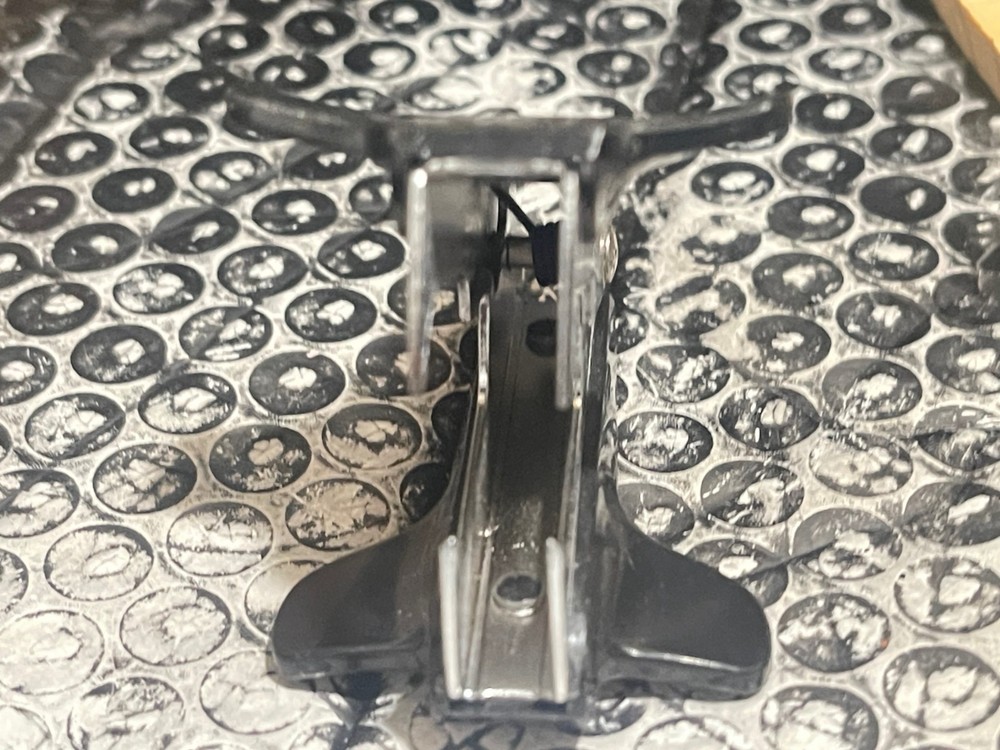 Black Staple Remover Plastic (M5,K13)