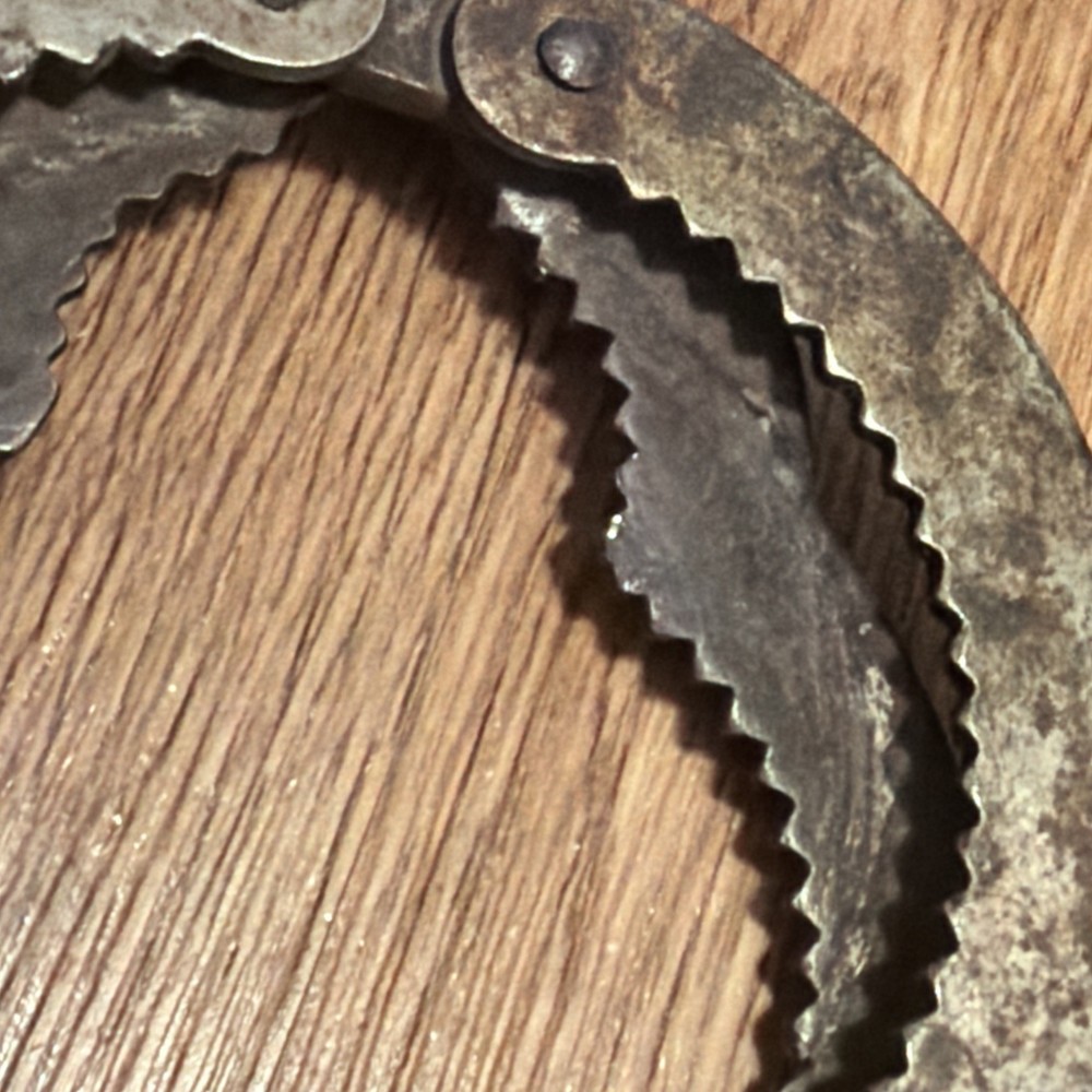 Vintage Kitchen Tool Unique Hand Held Manual Multiple Size Jar & Can Opener