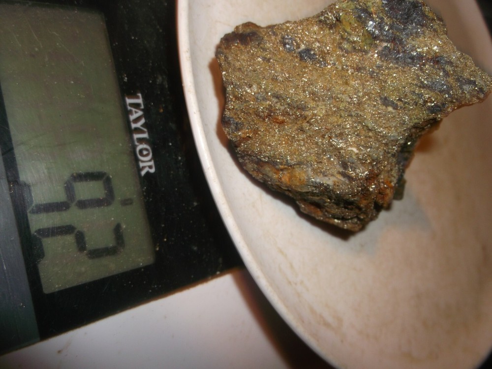 Gold, silver, copper, 92 grams samples ,ore high grade .