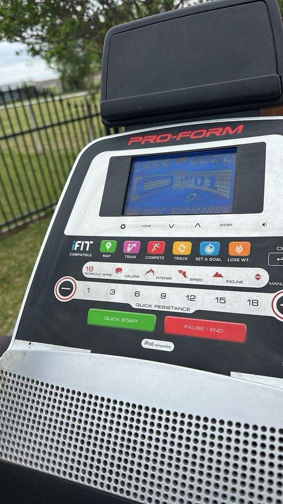 ProForm Elliptical Machine Black/Silver iFit Compatible 18 Workout Programs