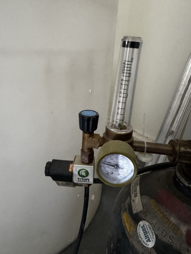 Atlas 3 C02 Controller With C02 Regulator