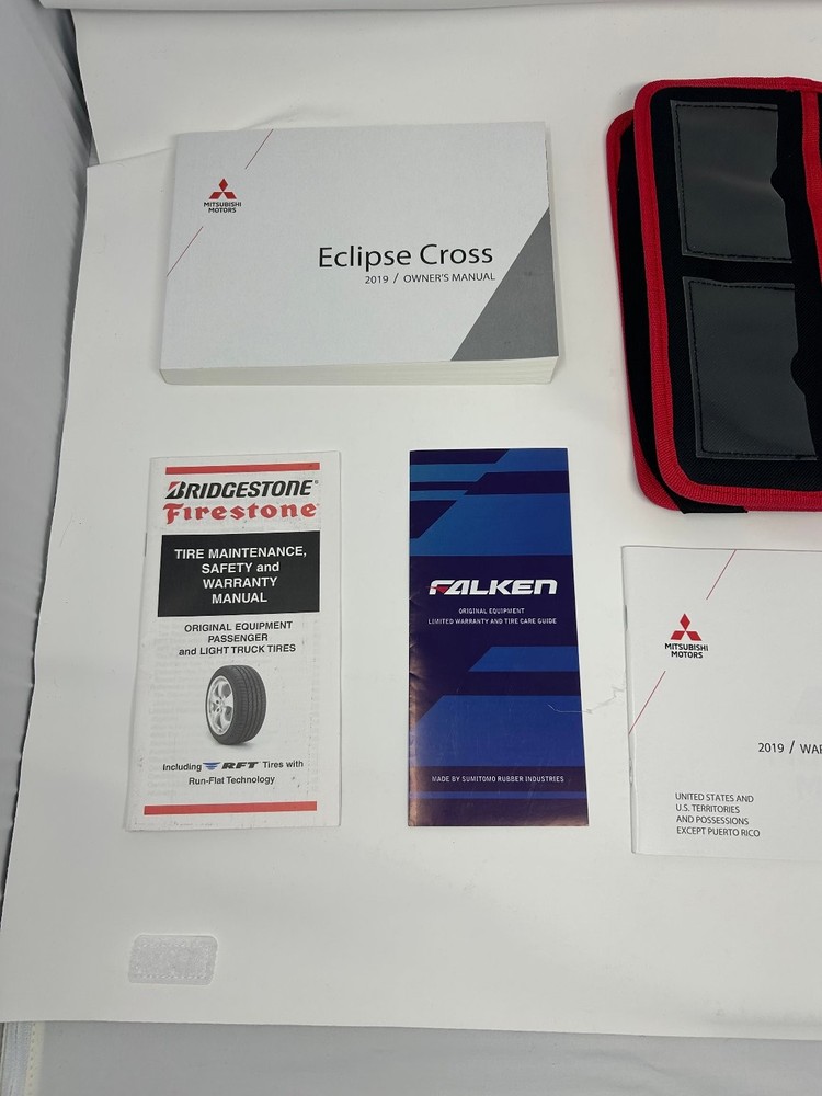 2019 Mitsubishi Eclipse Cross Owner's Manual Set With First Aid