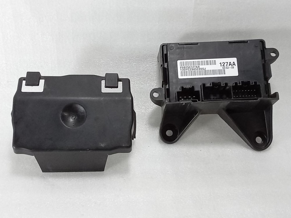 2016-2018 Dodge Ram 1500 Classic Transfer Case Control Module 68250127AA