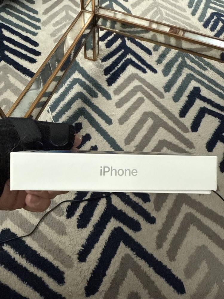 Apple iPhone 14 Pro 256 GB Silver Original Box Only