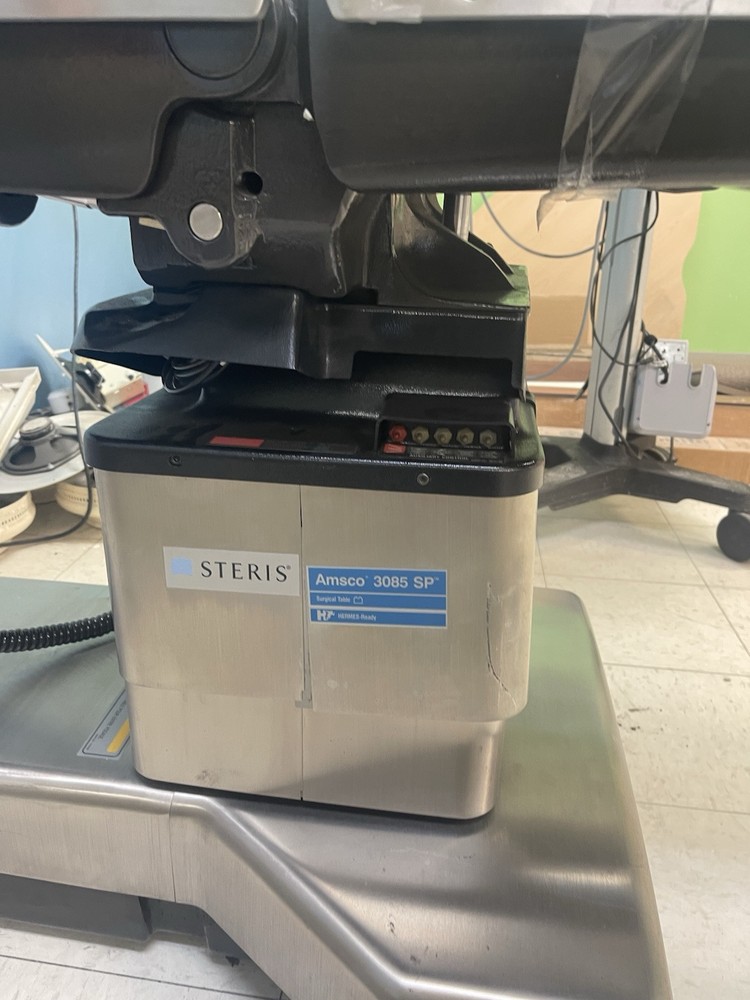 Steris Amsco 3085 SP Surgical Table