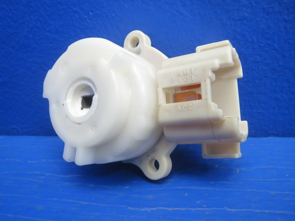 2004 TOYOTA SIENNA IGNITION SWITCH MODULE OEM B44