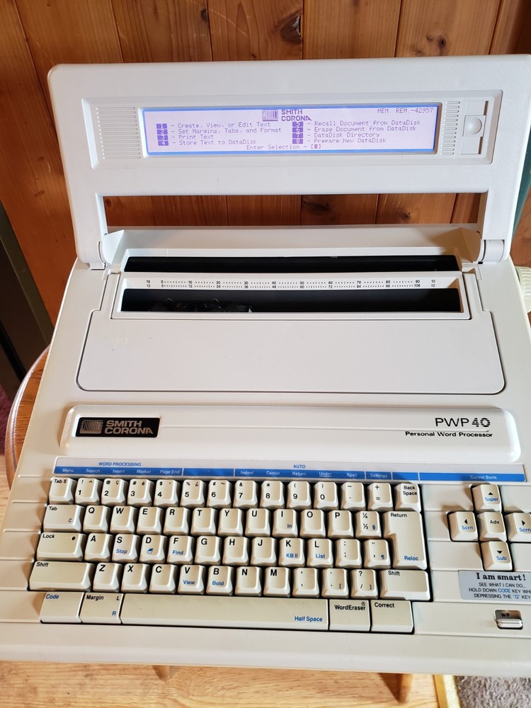 Vintage Smith Corona PWP 40 Model 5D Word Processor/Typewriter Works Great