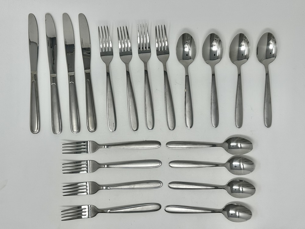 Oneida Jordan 20 Piece Casual Flatware Set, Service for 4