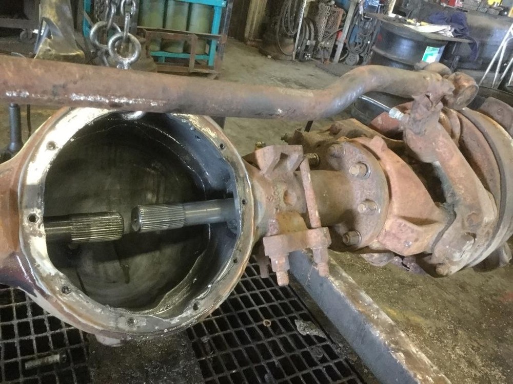International 8300 & 9400 Bumper End, Left