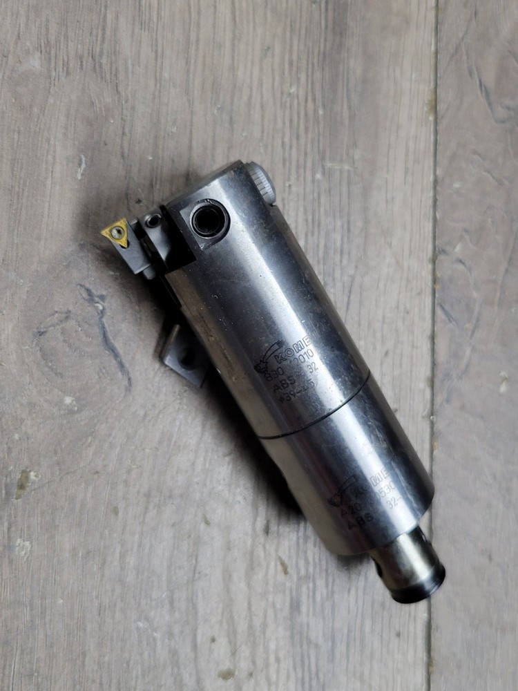 KOMET INDEXABLE BORING HEAD #B3012010 ABS 32 RANGE: 39-45