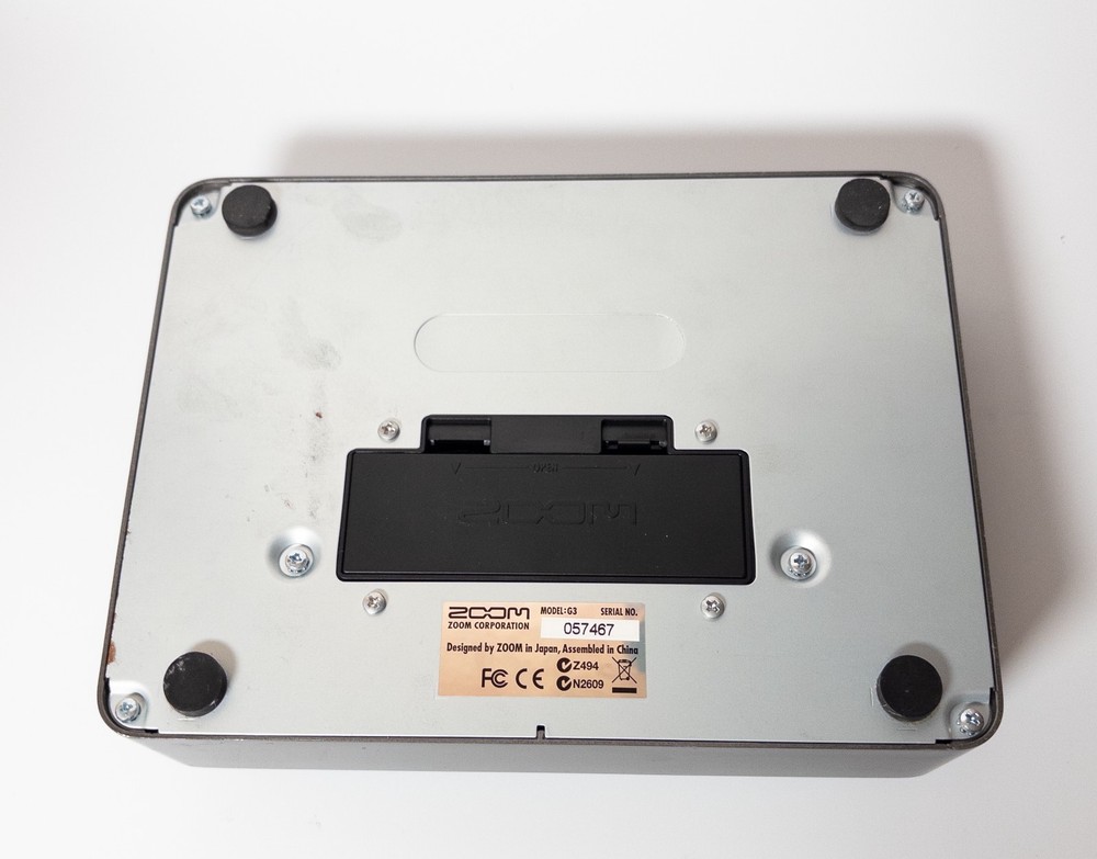 Zoom G3 Effects Processor Tested Working Used w/ adapter box