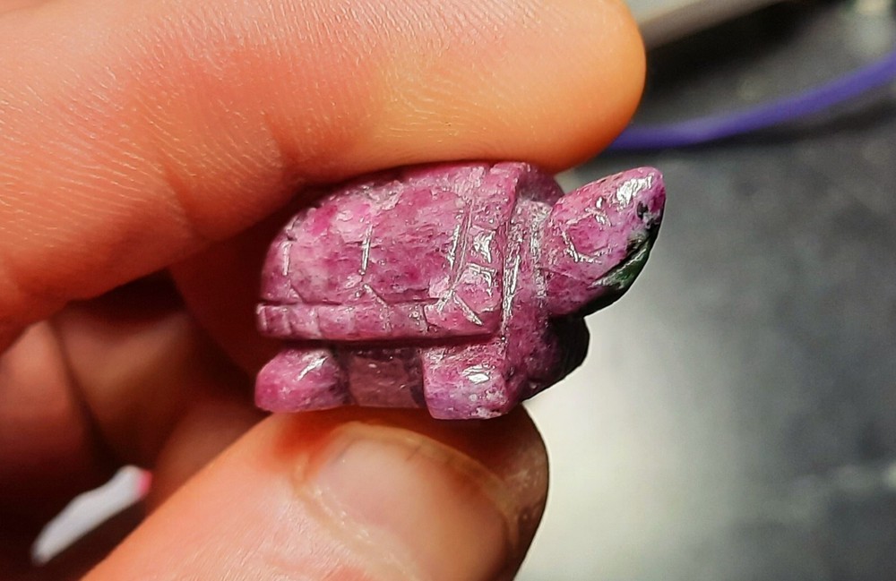 🐢66.45ct Natural Solid Ruby-Zoisite Turtle Gem Carving/Figurine🐢