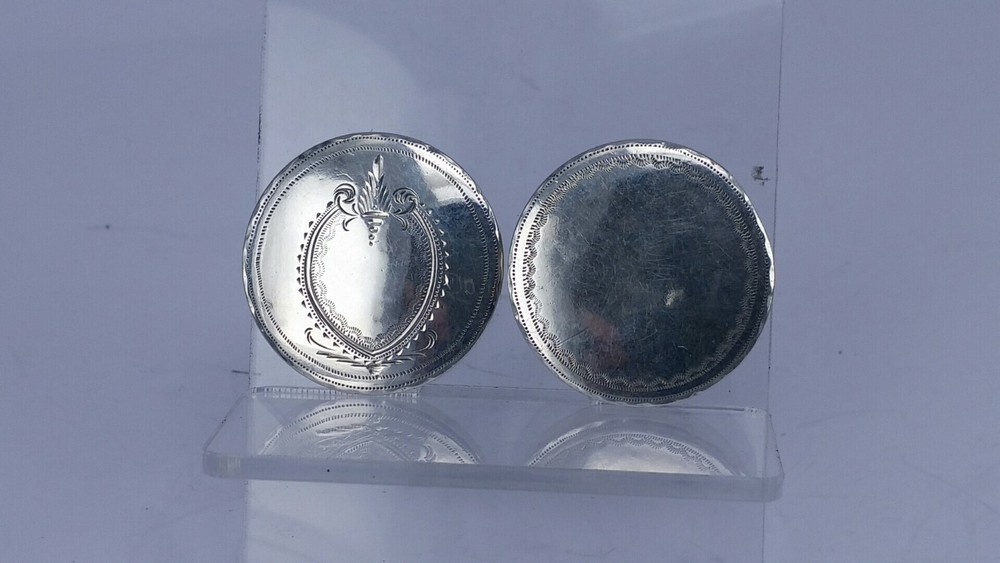 1795 Samuel Pemberton Georgian silver patch box with heraldic shield design