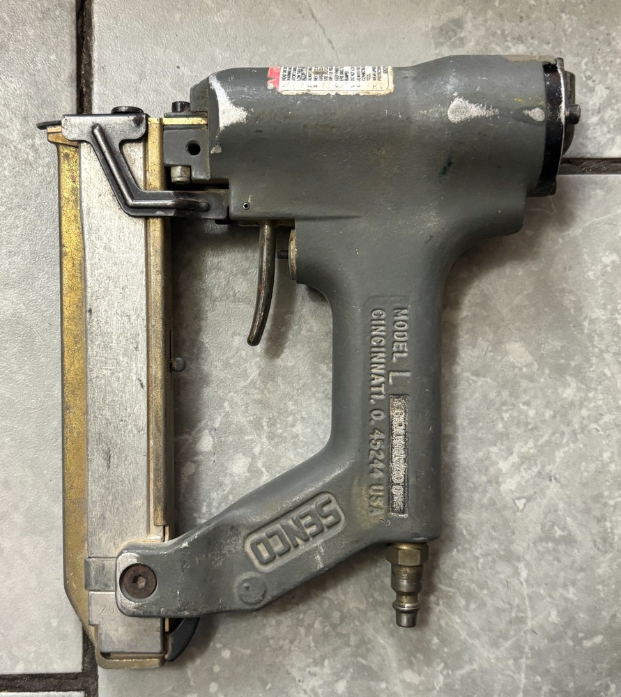 Senco Model L Pneumatic stapler with case
