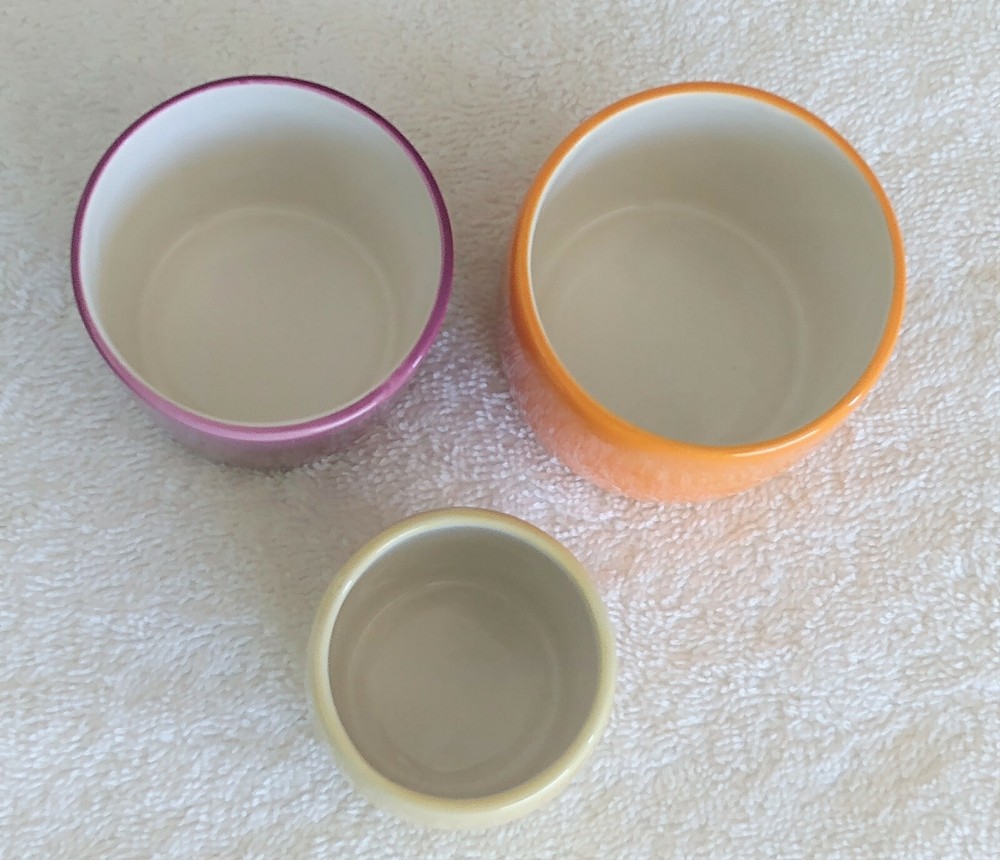 Avon Ceramic Nesting Measuring Cups Orange Purple Yellow Set