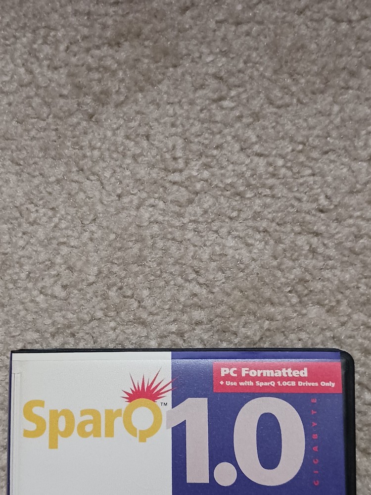 SYQUEST SparQ 1 GB Storage Disk "UNFORMATTED" with Plastic Case & Insert