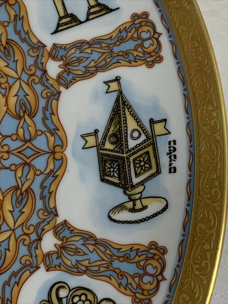 1979 Laszlo Ispanky Traditions THIRD EDITION W.GOEBEL DECORATIVE PLATE Germany