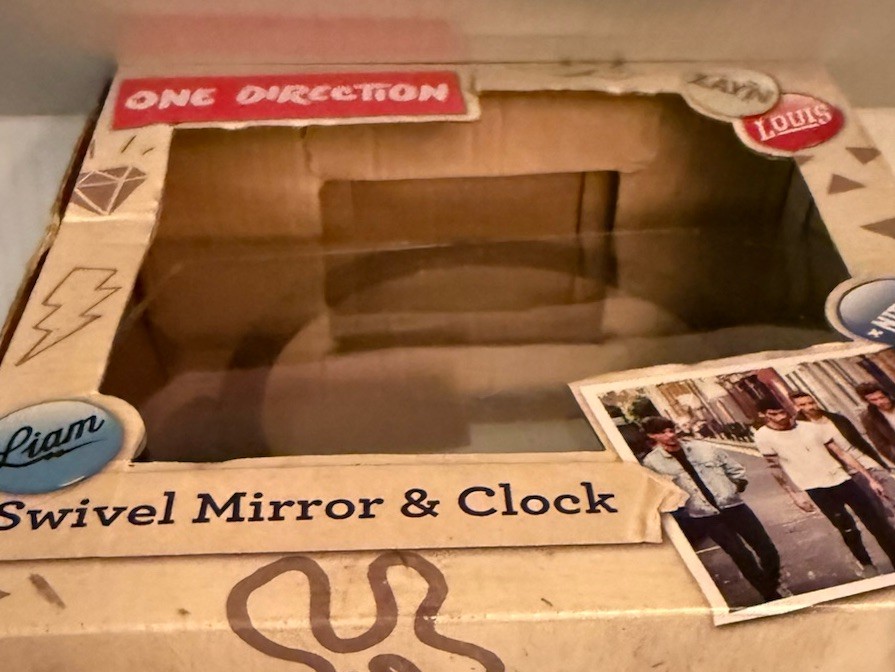 One Direction Limited Edition Swivel Mirror And Clock