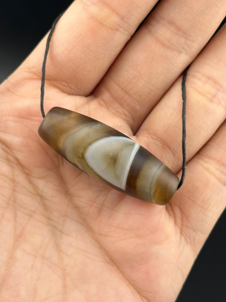 Authentic Ancient  Large Banded Agate Stone Dzi Bead in Good Condition