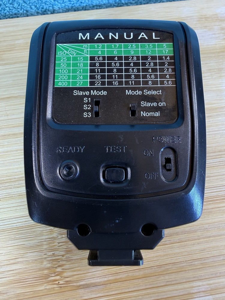 Ultimaxx UM-DSF100 Universal Digital Slave Flash