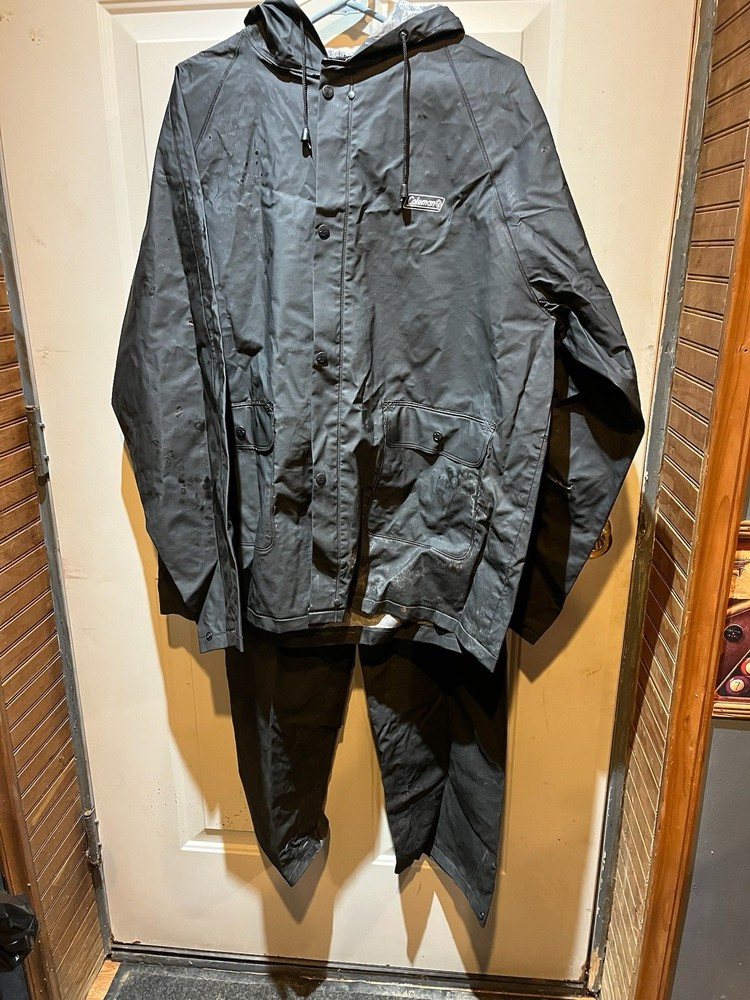 Coleman Rain Suit Size M/L
