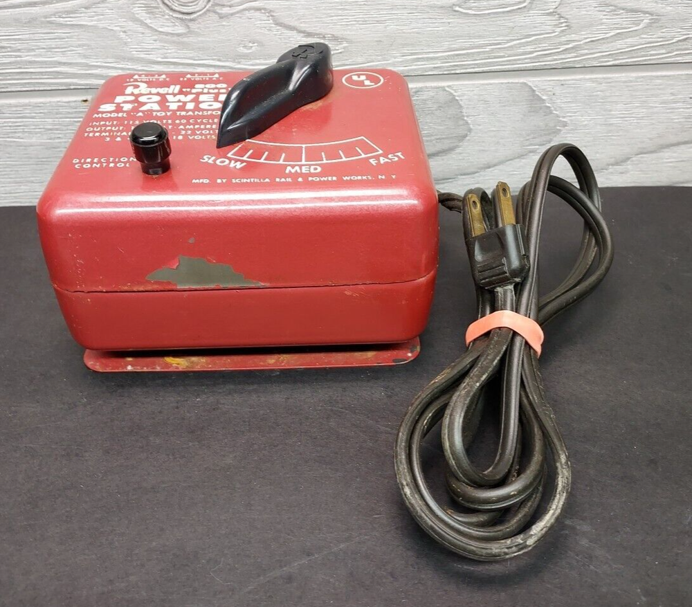 Revell 800 "Plus" Power Station Toy Transformer