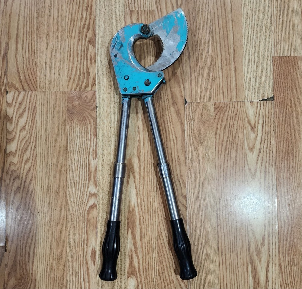 Ratcheting Cable Cutter,