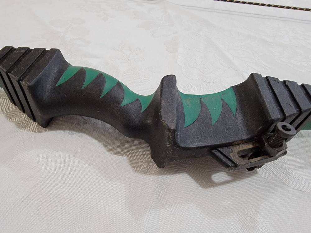 Bear Archery Goblin Youth Bow