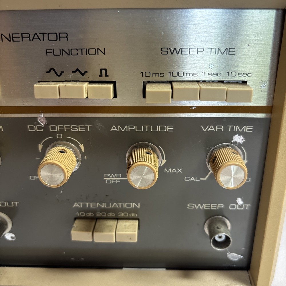 B+K Precision 3030 Sweep/Function Generator, Dynascan Corporation